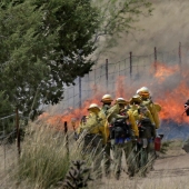 Fiesta de bomberos: un guardia fronterizo estadounidense quemó 18 mil hectáreas de bosque en honor a unas vacaciones familiares
