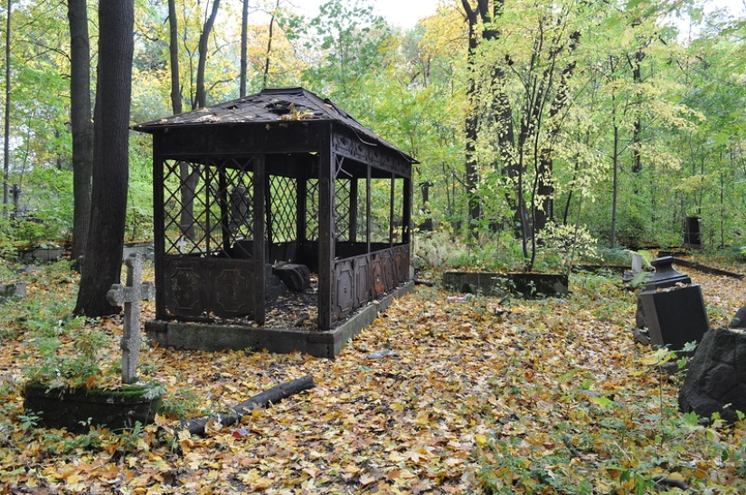 Film walk with Sergey Bodrov to the filming locations of the film "Brother"