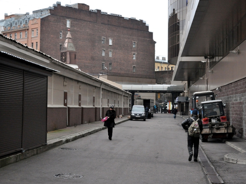 Film walk with Sergey Bodrov to the filming locations of the film "Brother"