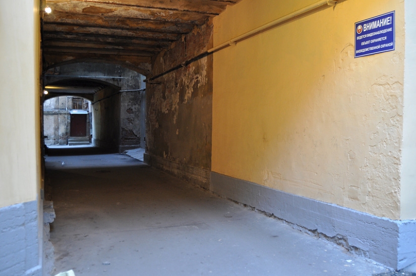 Film walk with Sergey Bodrov to the filming locations of the film "Brother"