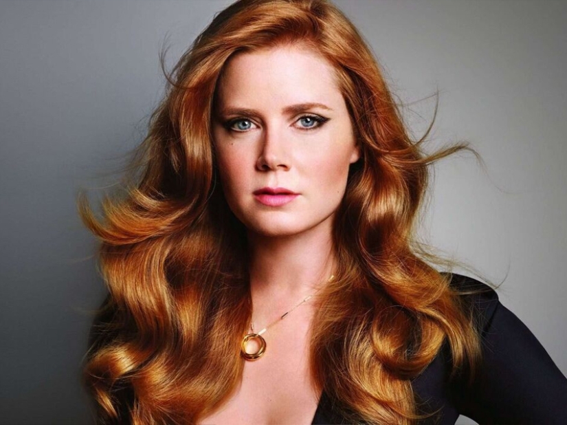 Fire beauties! Red-haired actresses and models