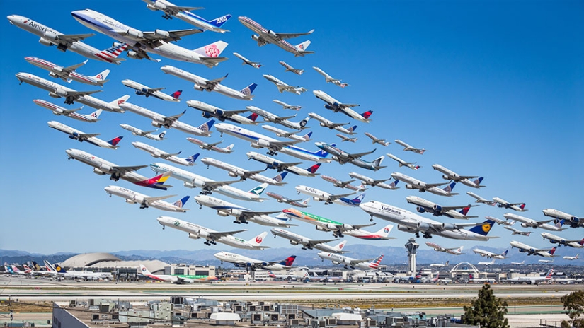 Flocks of iron birds: what traffic flows look like at airports around the world Flocks of iron birds: what traffic flows look like at airports around the world