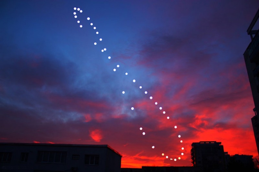 For a year, the sun in the sky writes out an eight