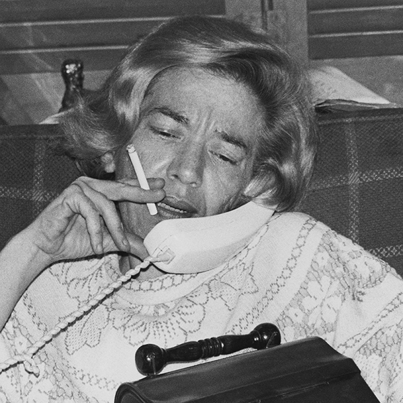 Fotógrafo filmó la vida y muerte de una madre que nunca lo besó Fotógrafo filmó la vida y muerte de una madre que nunca lo besó