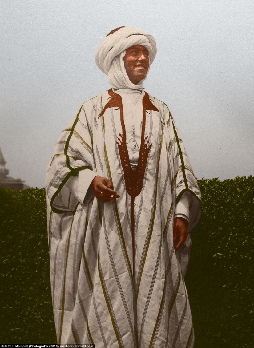 Fotografías centenarias en color de inmigrantes que llegaron a los Estados Unidos revelan el contraste de culturas Fotografías centenarias en color de inmigrantes que llegaron a los Estados Unidos revelan el contraste de culturas