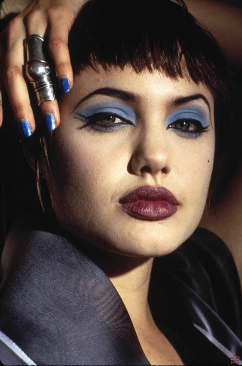 Fotos de estudio extrañas, inusuales y sin éxito de celebridades