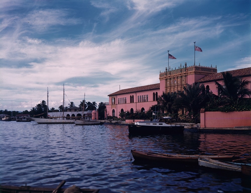Fotos únicas de la década de 1940 en códigos de colores. Fotos únicas de la década de 1940 en códigos de colores.