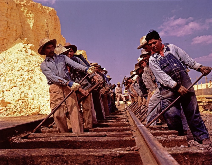 Fotos únicas de la década de 1940 en códigos de colores. Fotos únicas de la década de 1940 en códigos de colores.