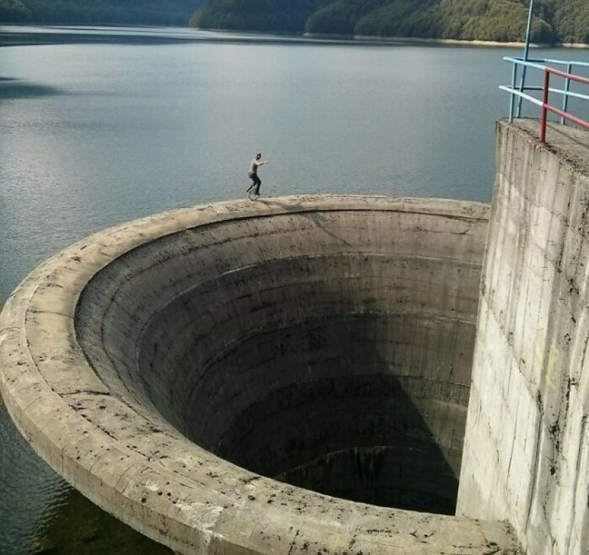 Frightening photos of great heights