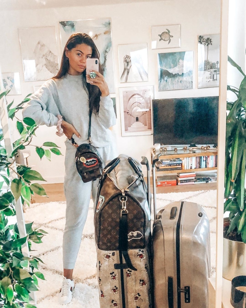 From outcast to YouTube star: a girl who was despised at school has built a brilliant career in social networks