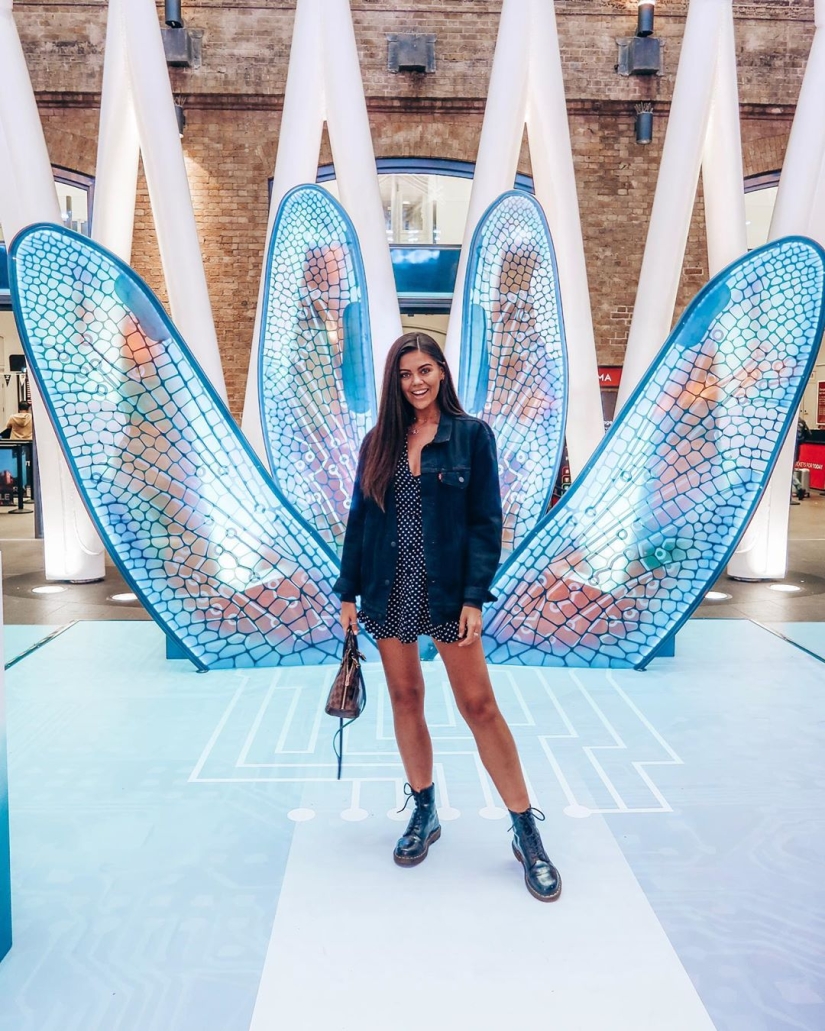 From outcast to YouTube star: a girl who was despised at school has built a brilliant career in social networks