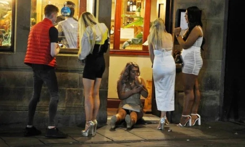 Fuegos artificiales de Año Nuevo: el brillante final de un atracón festivo en el Reino Unido Fuegos artificiales de Año Nuevo: el brillante final de un atracón festivo en el Reino Unido