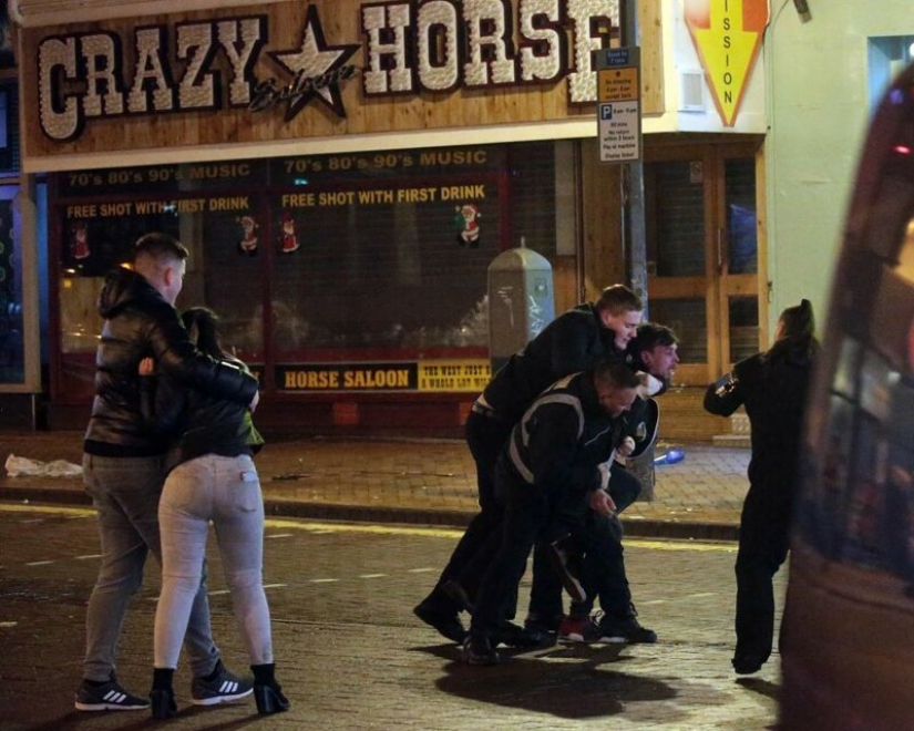 Fun and drunk: how the British celebrated Christmas