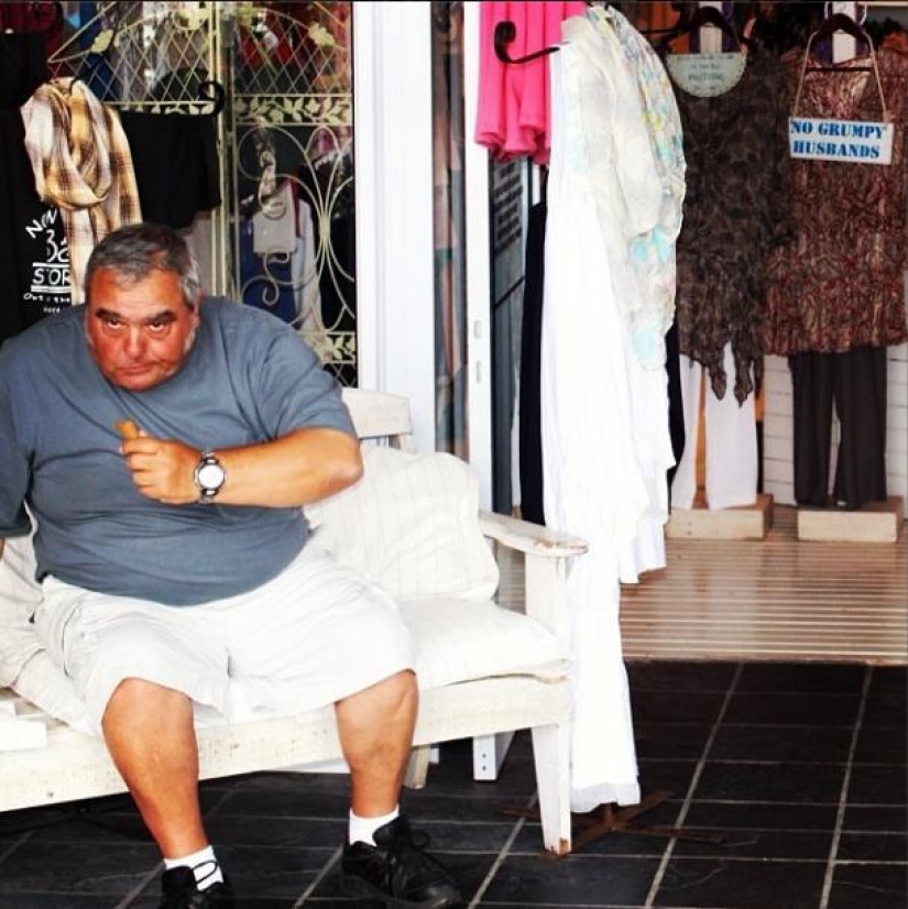 Funny shots from Instagram "Men in stores"