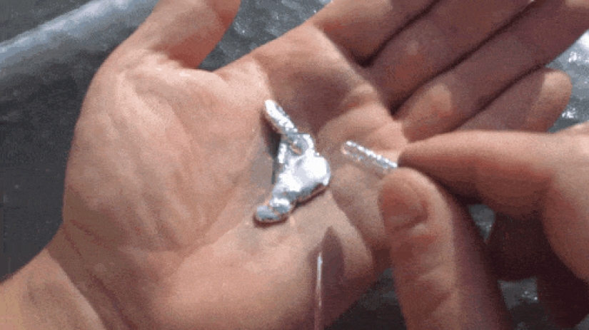 Gallium is a rare metal that melts in your hands Gallium is a rare metal that melts in your hands