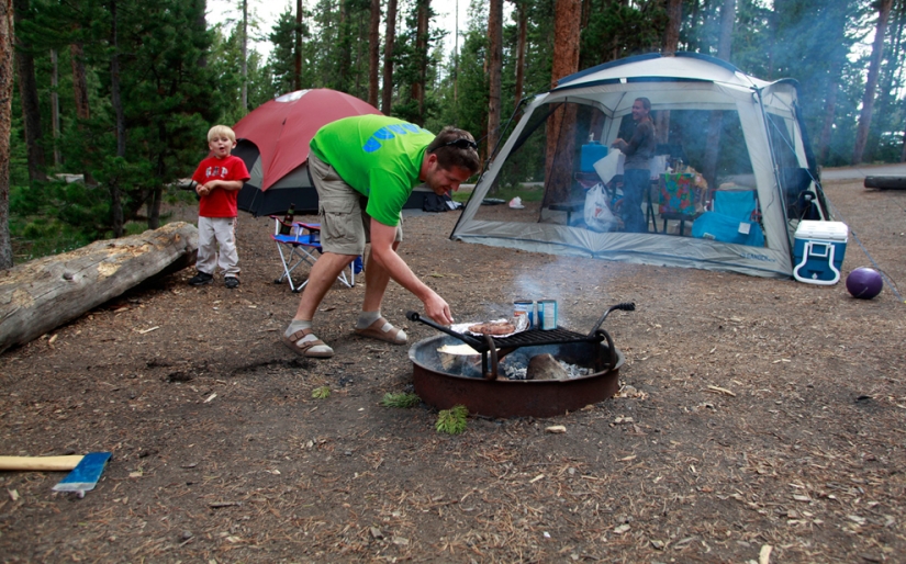 Geysers, bison and other Yellowstone attractions