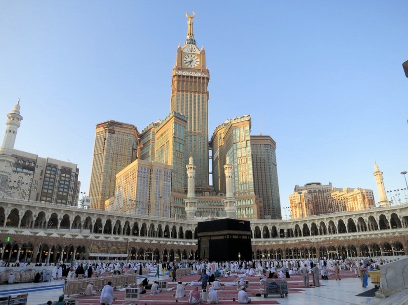 Gigantomanía al estilo saudí: se destruyen santuarios en La Meca para construir hoteles monstruosos