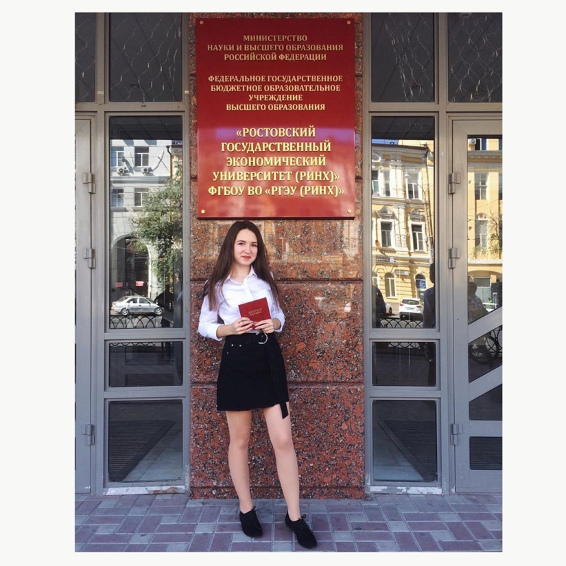 Girls-students: a selection of photos of charming freshmen of 2019