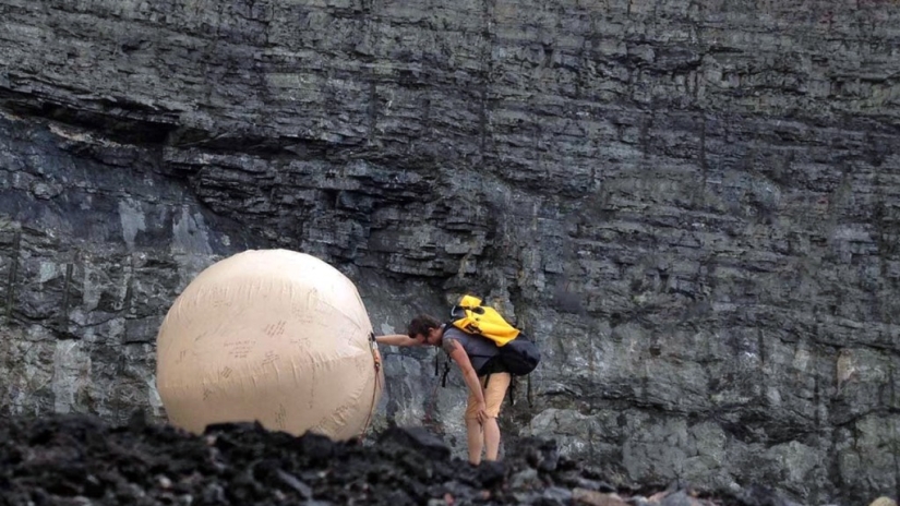 Guys, hold on to your balls