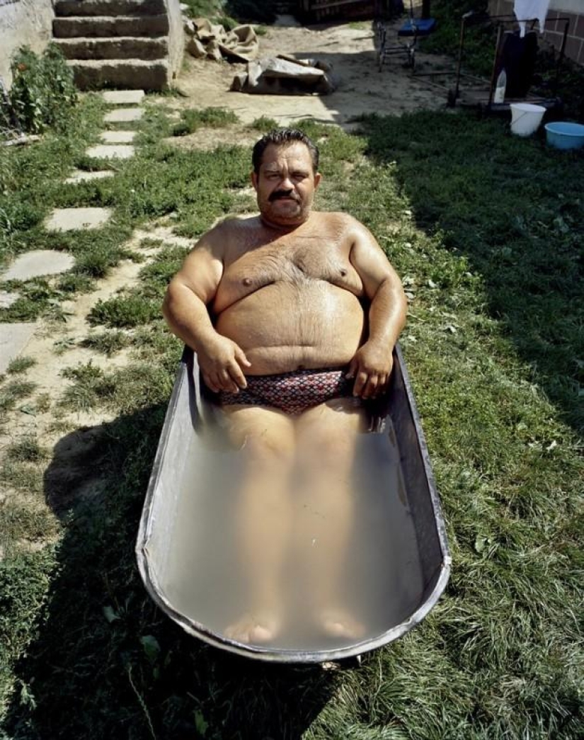 Gypsy nomads in the lens of a Dane