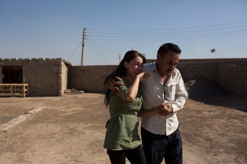 Ha llegado la hora de la verdad: las mujeres yazidíes que fueron mantenidas en cautiverio sexual por terroristas de ISIS exigen un juicio a los violadores Ha llegado la hora de la verdad: las mujeres yazidíes que fueron mantenidas en cautiverio sexual por terroristas de ISIS exigen un juicio a los violadores