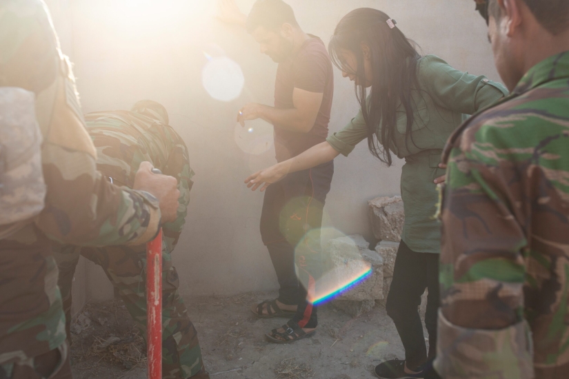 Ha llegado la hora de la verdad: las mujeres yazidíes que fueron mantenidas en cautiverio sexual por terroristas de ISIS exigen un juicio a los violadores Ha llegado la hora de la verdad: las mujeres yazidíes que fueron mantenidas en cautiverio sexual por terroristas de ISIS exigen un juicio a los violadores