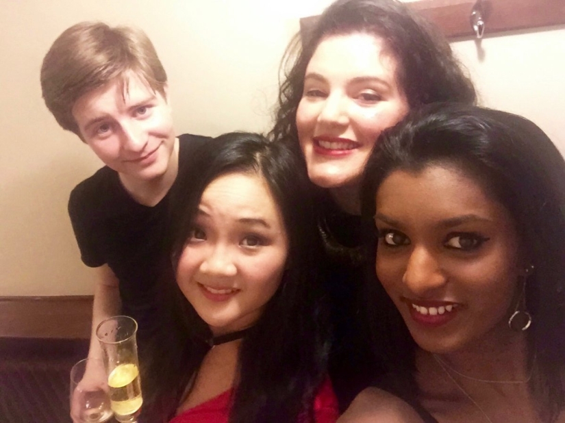 Hacer los deberes en la fuente del siglo XIV: un día en la vida de un estudiante de Cambridge