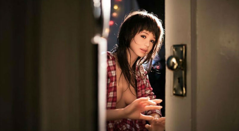 Happy life of a Korean photographer with a sex doll