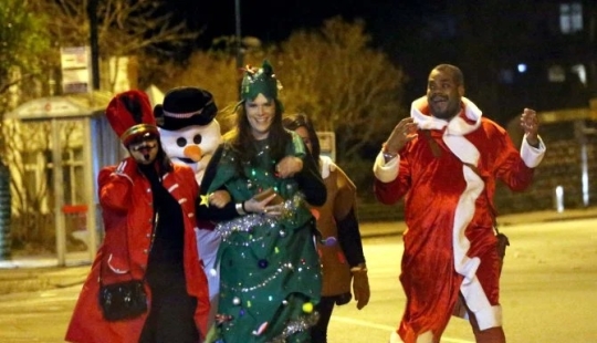 Have fun, have fun celebrating the New Year! Revelers in Leeds have opened the festive binge season