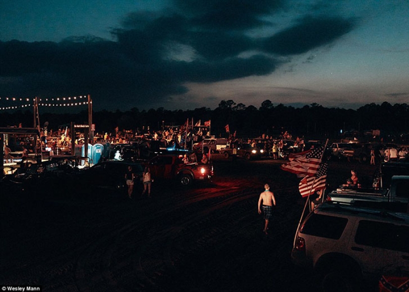 Have fun, working class: how ordinary Americans relax