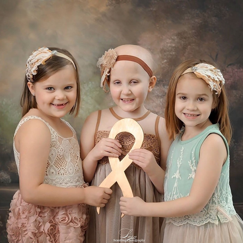Having defeated cancer, the girls repeated the photo shoot taken at the beginning of the journey Having defeated cancer, the girls repeated the photo shoot taken at the beginning of the journey