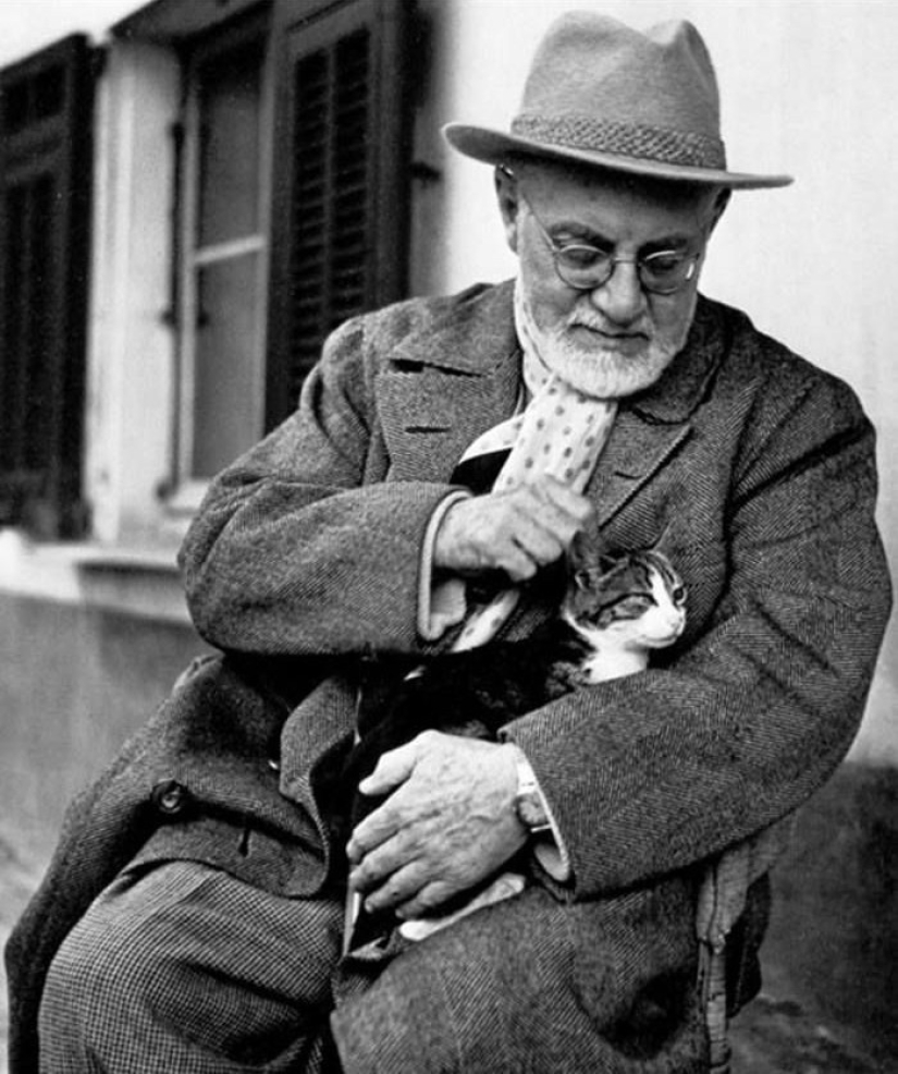 Hay un gato detrás de cada gran hombre