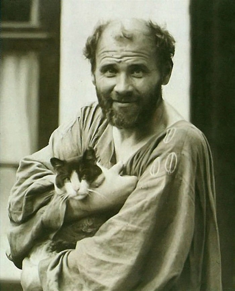 Hay un gato detrás de cada gran hombre