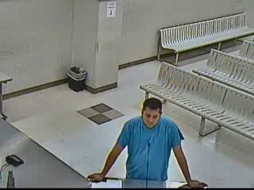 He knows a lot about perversions: an American imitated Down syndrome so that his diapers were changed