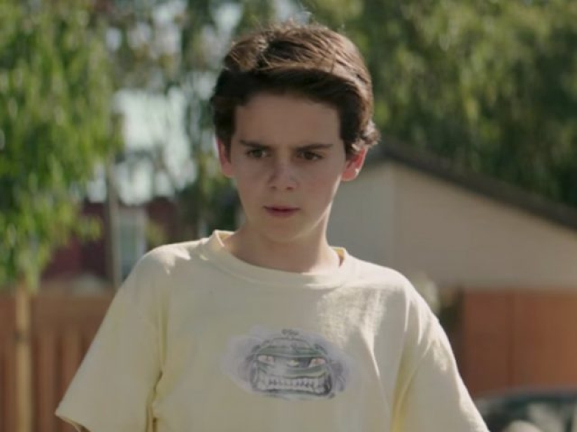 Here are the adult cast members of the IT sequel and who they play