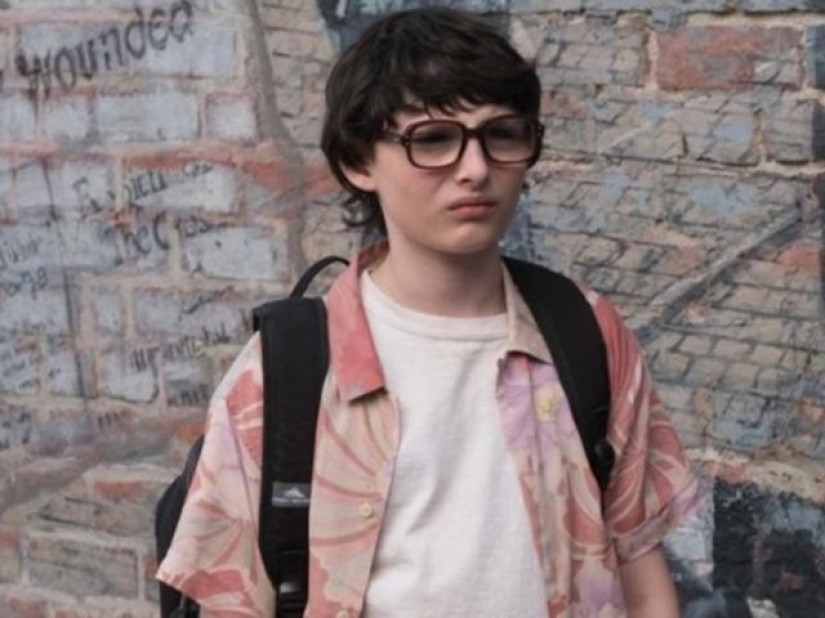 Here are the adult cast members of the IT sequel and who they play