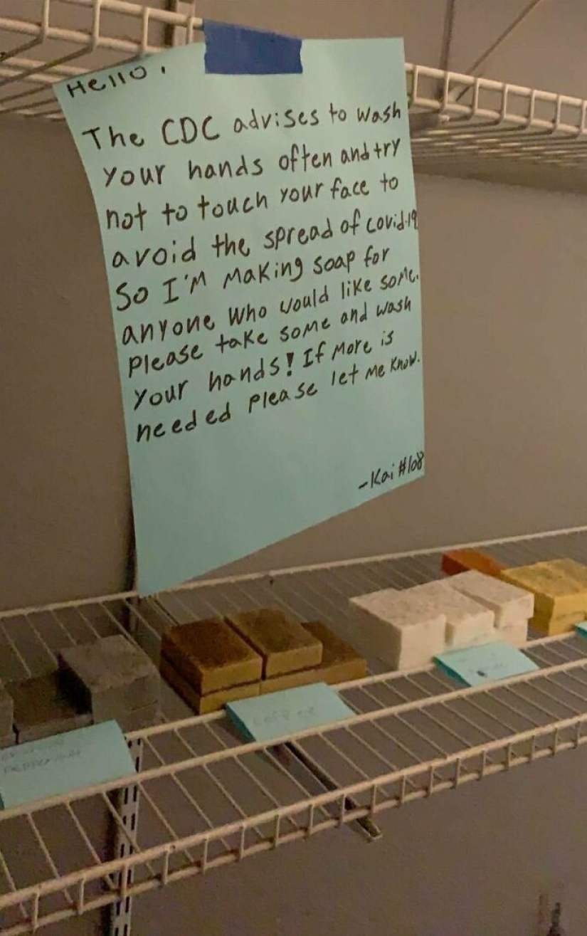 Heroes big and small: 30 examples of how people help others in a pandemic Heroes big and small: 30 examples of how people help others in a pandemic