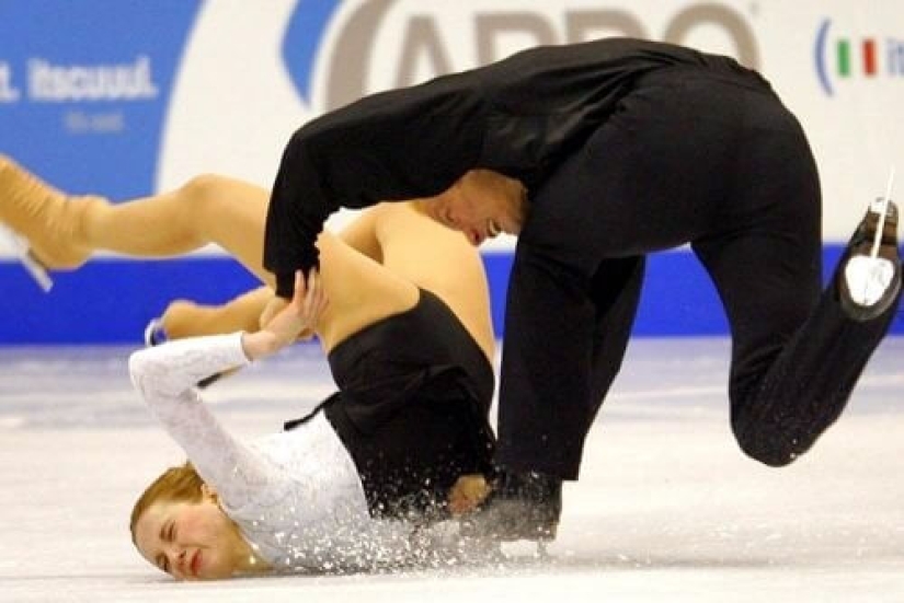 Hilarious Sports Pics That Were Taken At Just The Right Moment Hilarious Sports Pics That Were Taken At Just The Right Moment