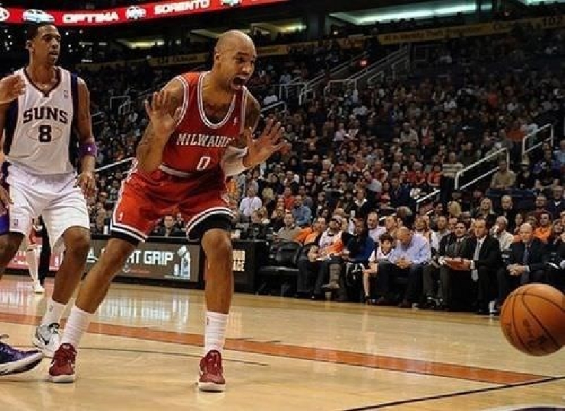 Hilarious Sports Pics That Were Taken At Just The Right Moment Hilarious Sports Pics That Were Taken At Just The Right Moment