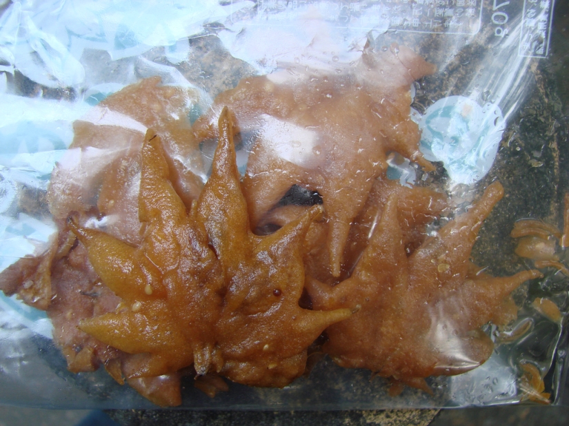 Hojas de arce en una freidora