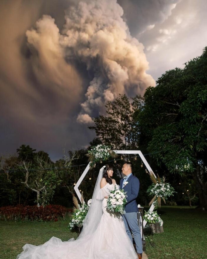 Horror, miedo y belleza: todo el poder del volcán Taal en fotos