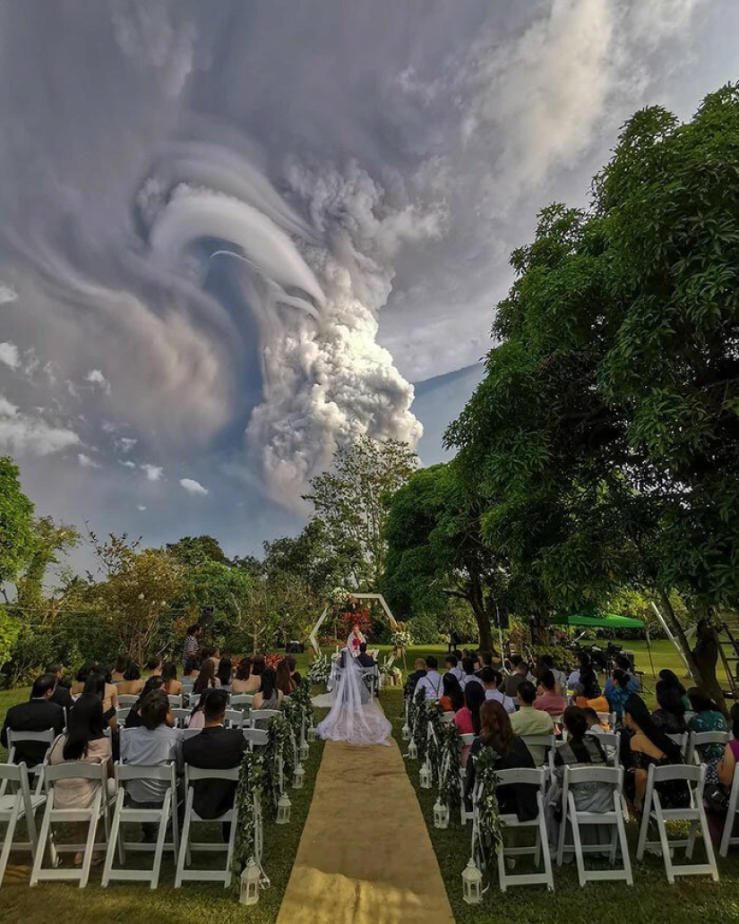 Horror, miedo y belleza: todo el poder del volcán Taal en fotos
