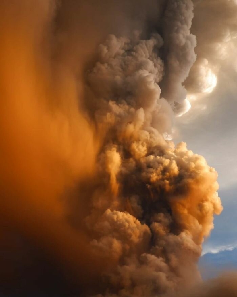 Horror, miedo y belleza: todo el poder del volcán Taal en fotos
