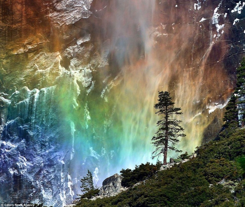 Horse Tail Waterfall»