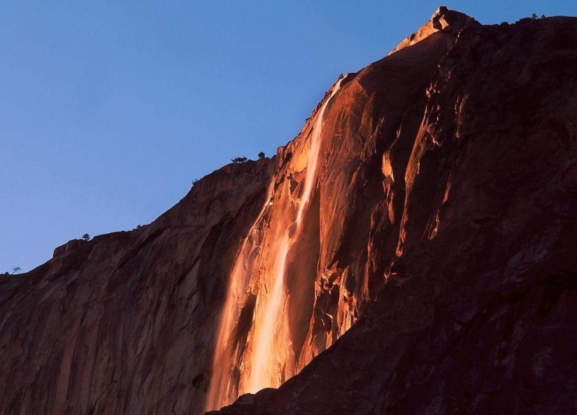 Horse Tail Waterfall»