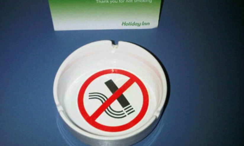 Hotel of Broken Hearts: tourists share photos of how their hotels screwed up