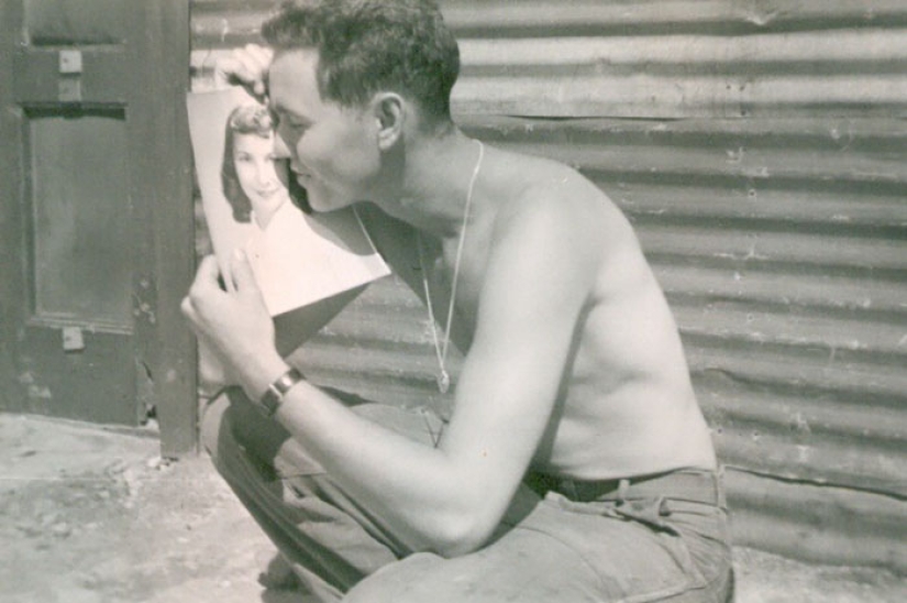 How a hardened cynic can believe in love: instructions from 30 photos