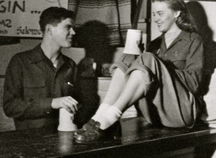 How a hardened cynic can believe in love: instructions from 30 photos