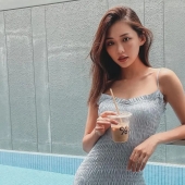 How an Instagram Model Made Millions Selling Her NFT Collection