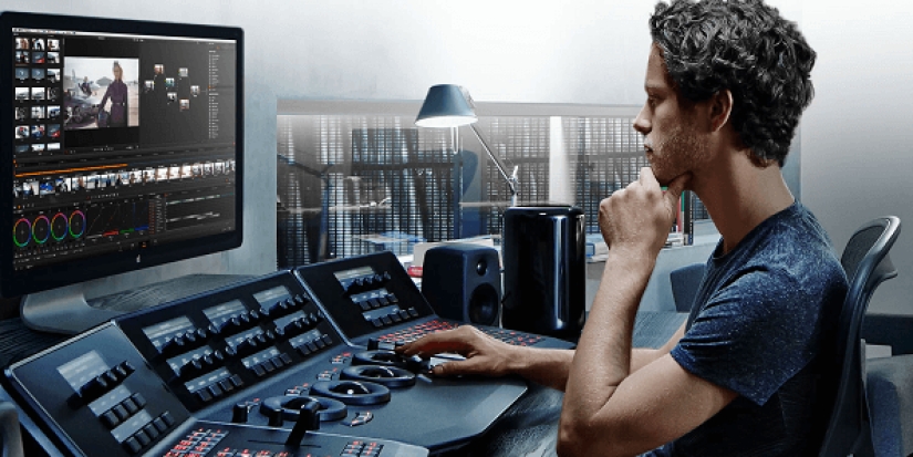 How can a simple user recognize a fake video How can a simple user recognize a fake video